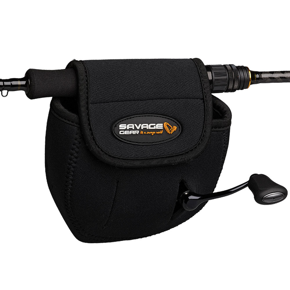Savage Gear Neoprene Reel Cover bij snoekenbaars.nl