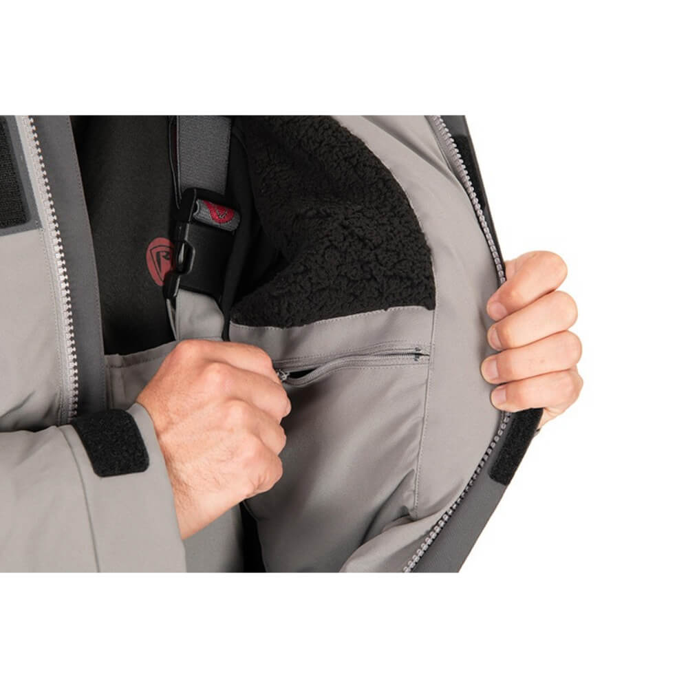 Fox Rage Pro Series Winter Suit bij snoekenbaars.nl