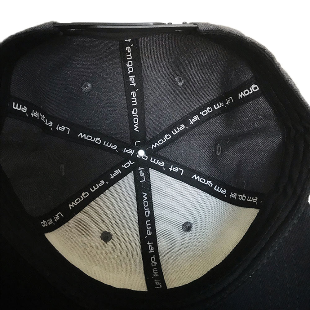 Bullseye Snapback Cap 'let 'em go, let 'em grow' bij snoekenbaars.nl
