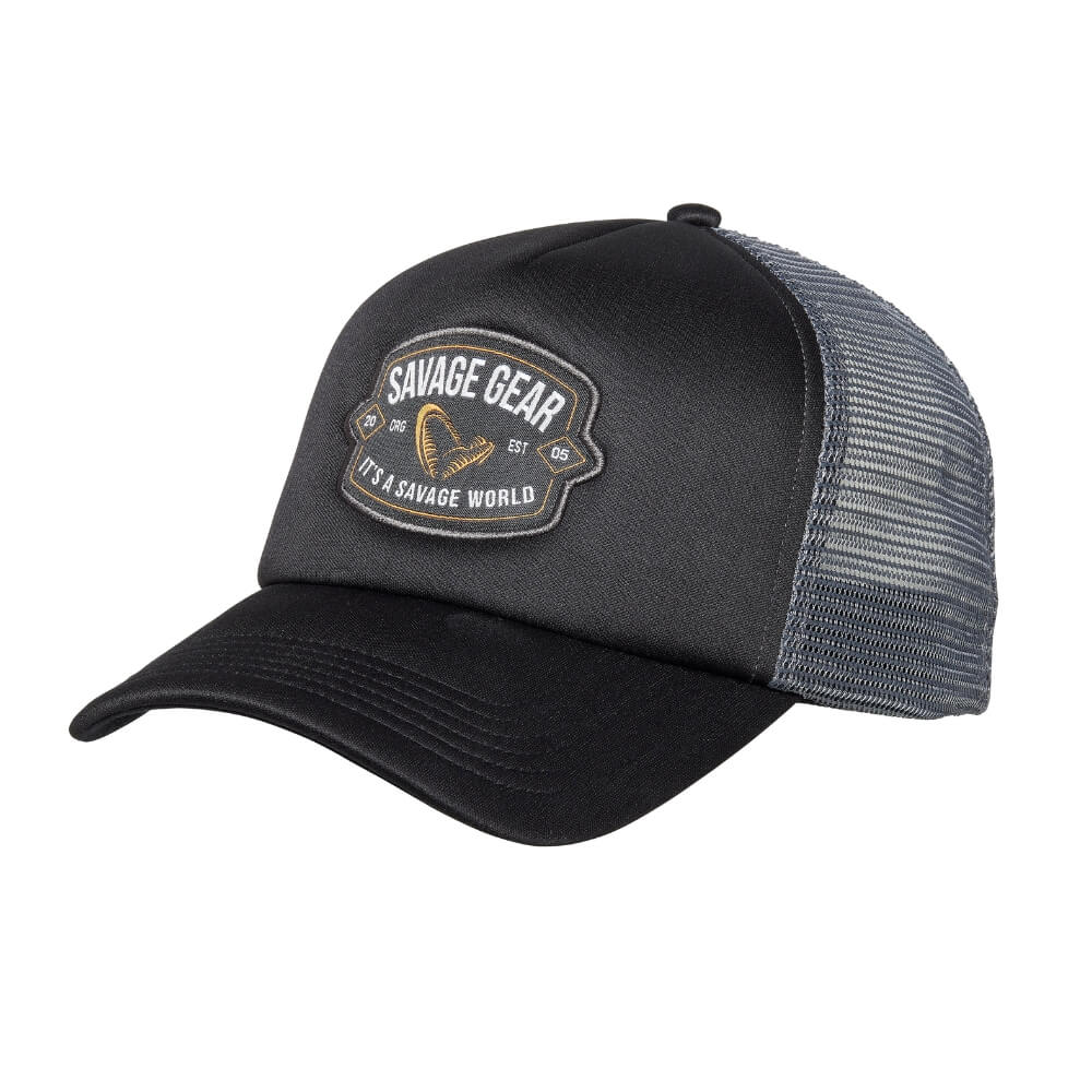 Savage Gear Badge Trucker Cap (Black) bij snoekenbaars.nl